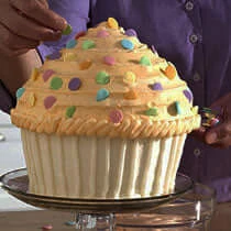 The Unusual Gift Company Giant Cupcake Pan