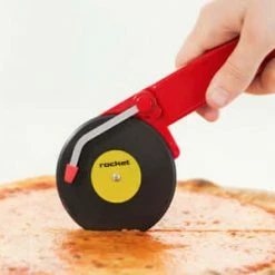 The Unusual Gift Company Top Spin Pizza Cutter